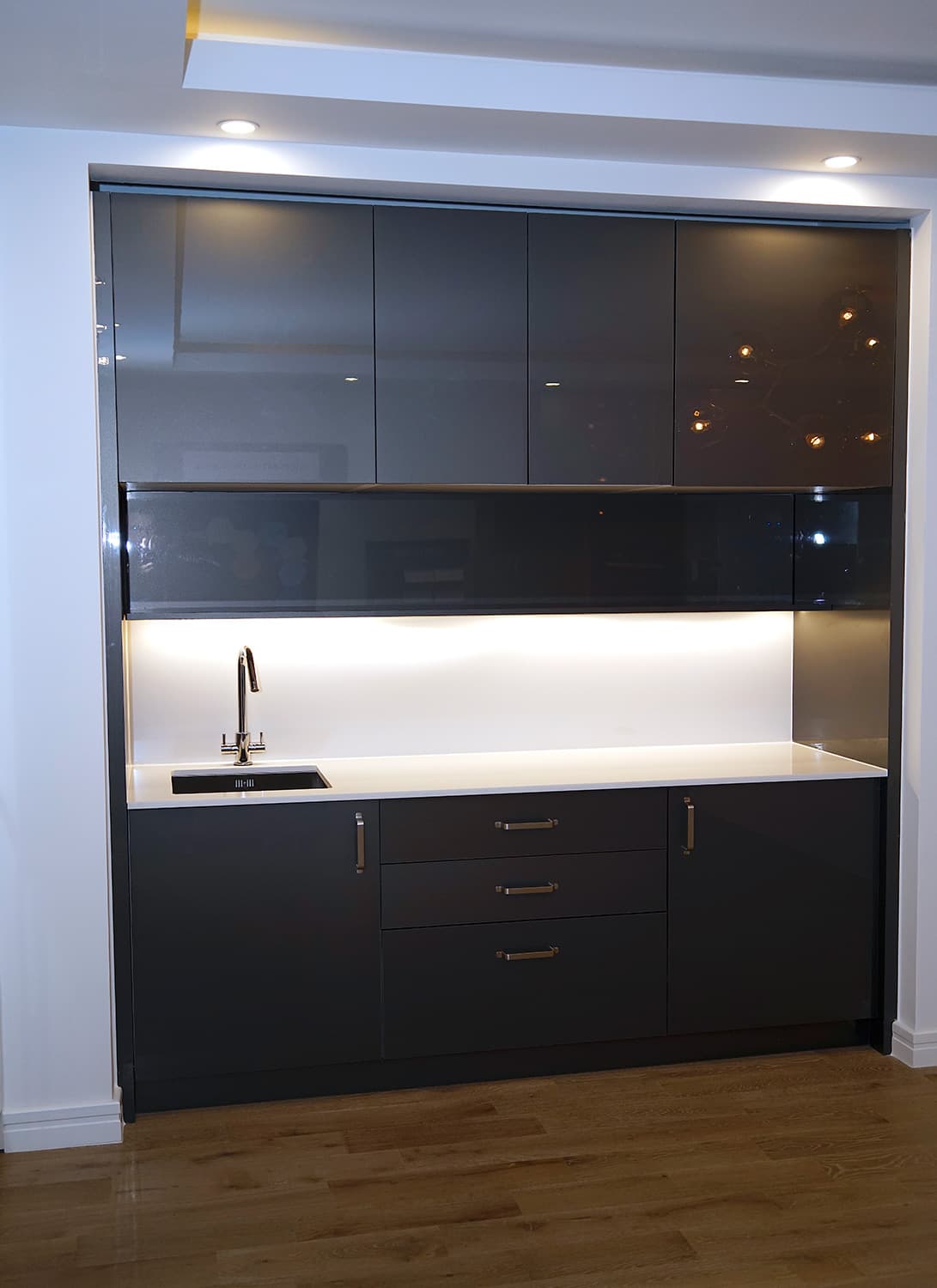 Bespoke joinery and interiors made in the Satoplast workshop, example 3