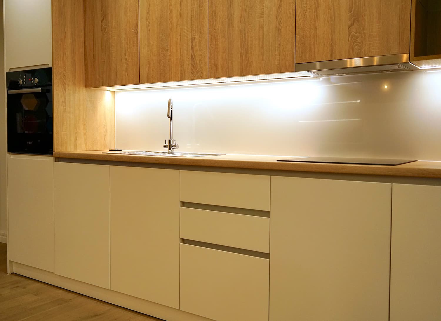 Bespoke joinery and interiors made in the Satoplast workshop, example 6